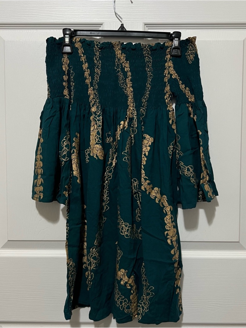 KAHULALE’A Aulia Dress in Teal Gold Lei Puakenikeni - Picture 2 of 7